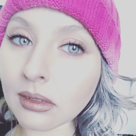 Meet your Posher, Teagen - Picture 3 of 8